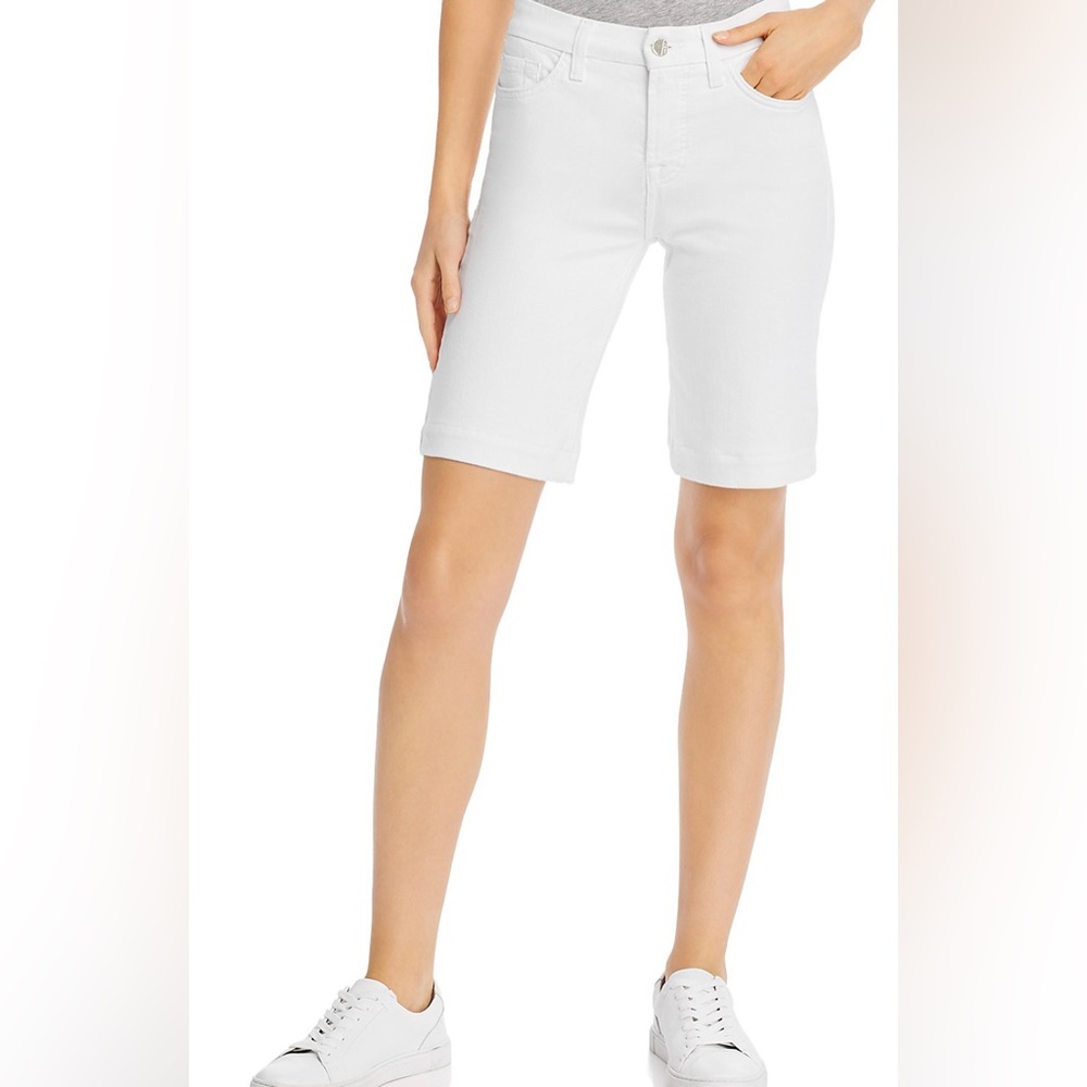 JEN 7 by 7 for All Mankind NWT White Denim Bermuda Shorts.